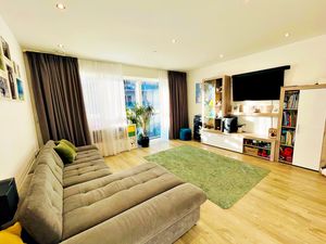 Photo 7- click for photo gallery